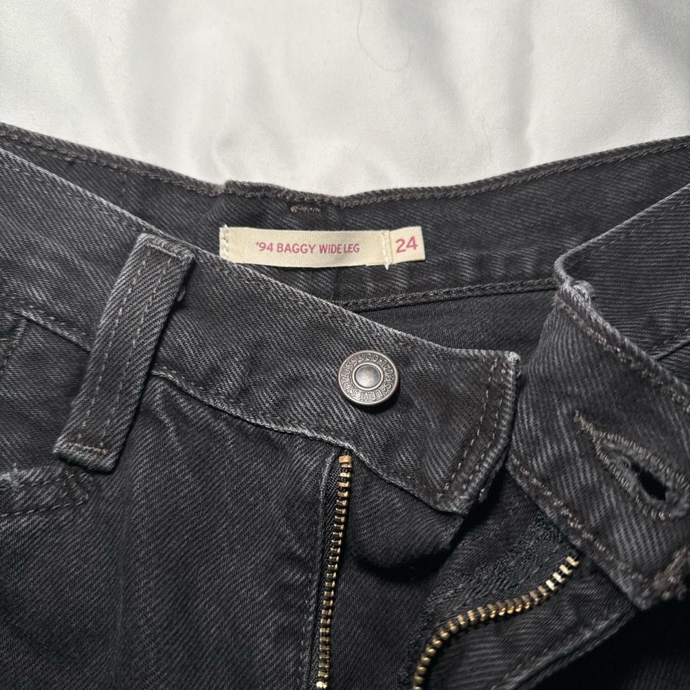 levi’s baggy jeans